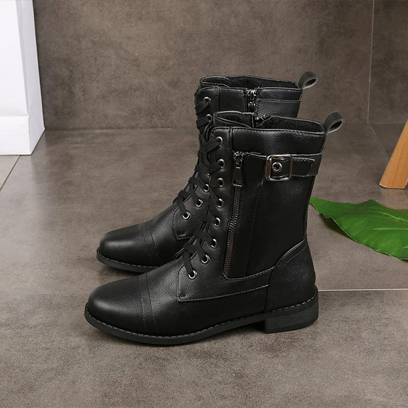 Elegantní a detailní podpůrné letní boty