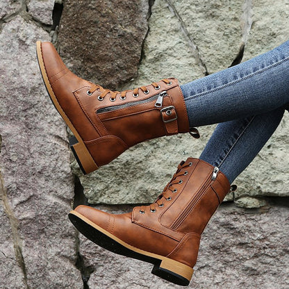Elegantní a detailní podpůrné letní boty