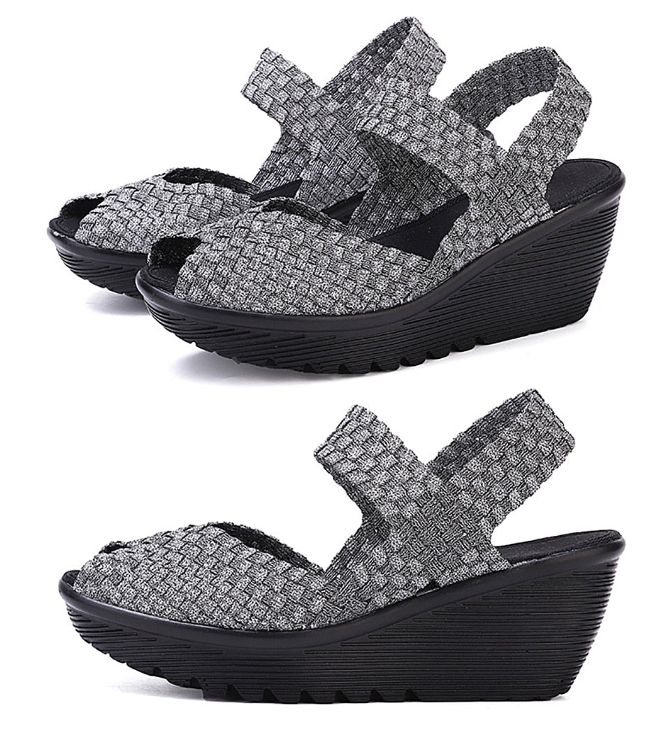 Moderní a podpůrné ortopedické letní sandály