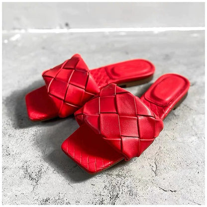 Uvolněné a podpůrné ortopedické letní sandály