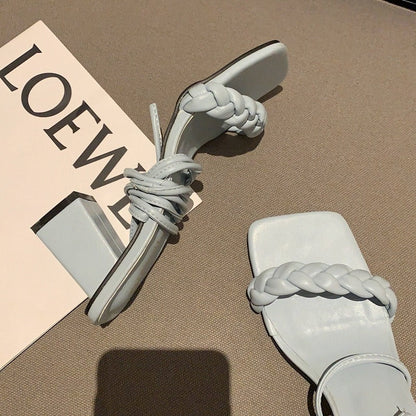 Moderní a podpůrné ortopedické letní sandály