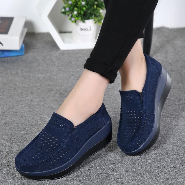 Elegantní a detailní podpůrné letní mokasíny