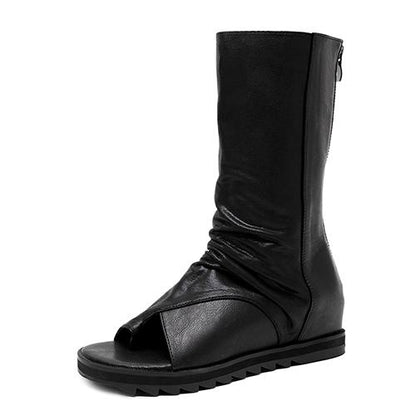 Elegantní a detailní podpůrné letní boty